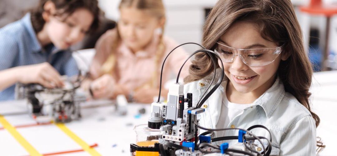 11 de febrero – Día Internacional de la Mujer y la Niña en la Ciencia